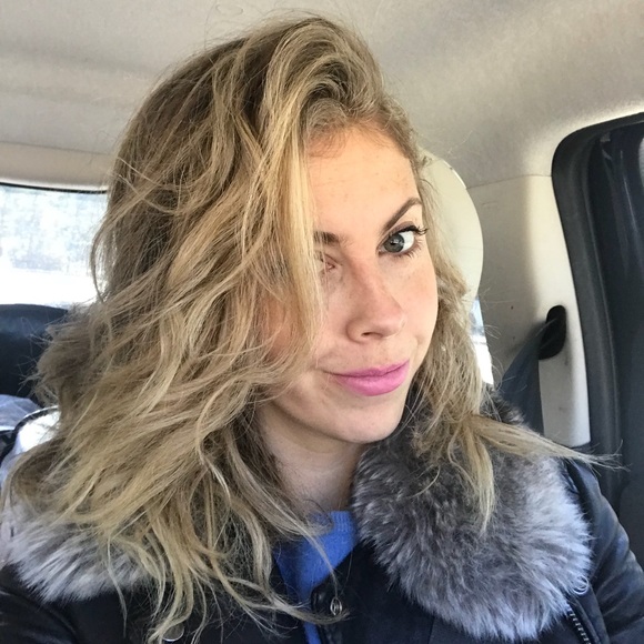 Meet your Posher, Sarah - Picture 1 of 1